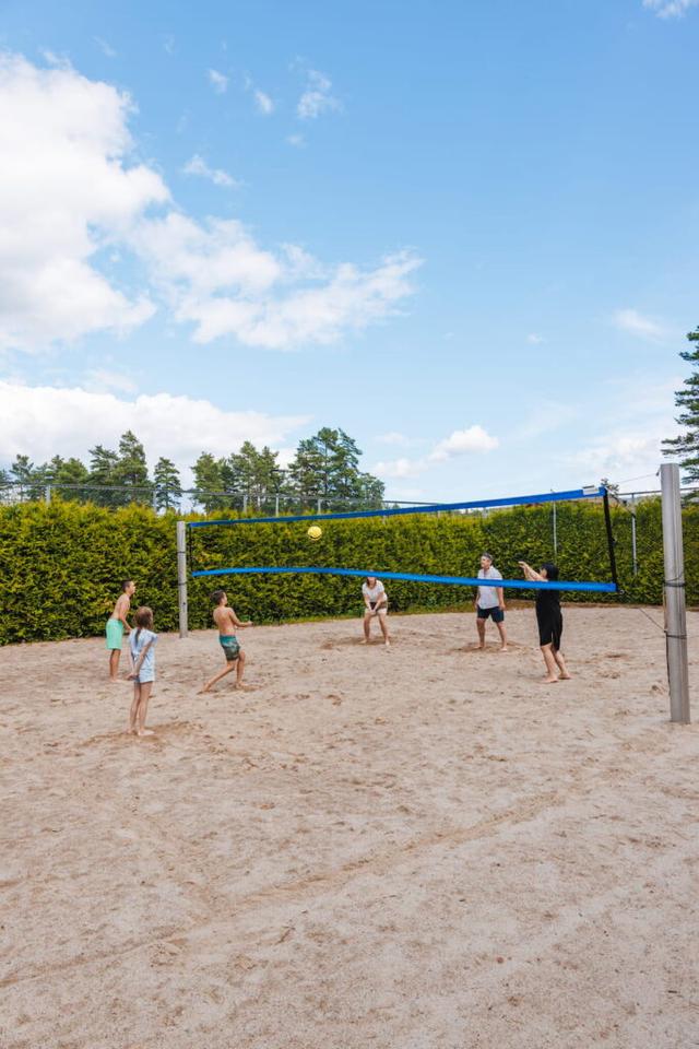 First Camp Bo Telemark familieaktivitet strandvolleyball