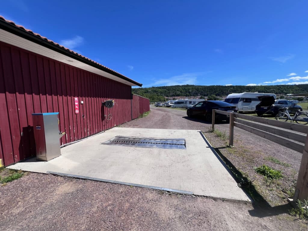 Latrintömning för Husbil på Gränna