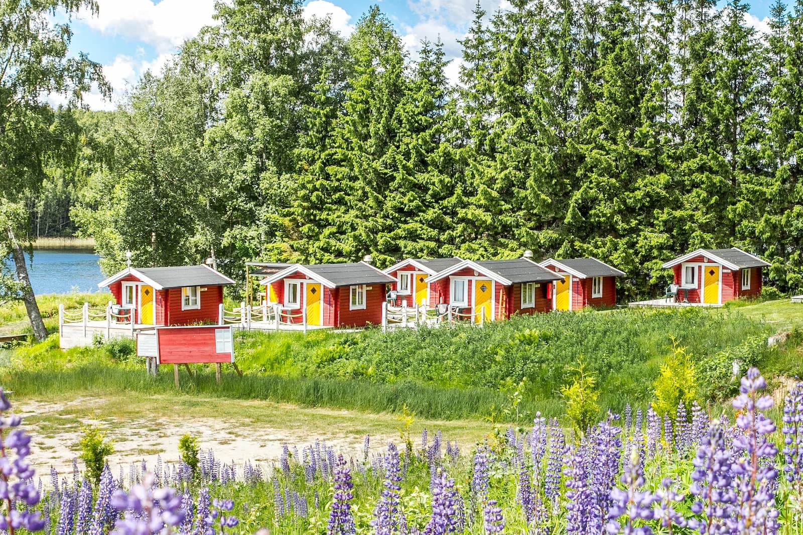 Exteriör för mysiga stuga Fiskartorp på Sommarvik i Värmland.