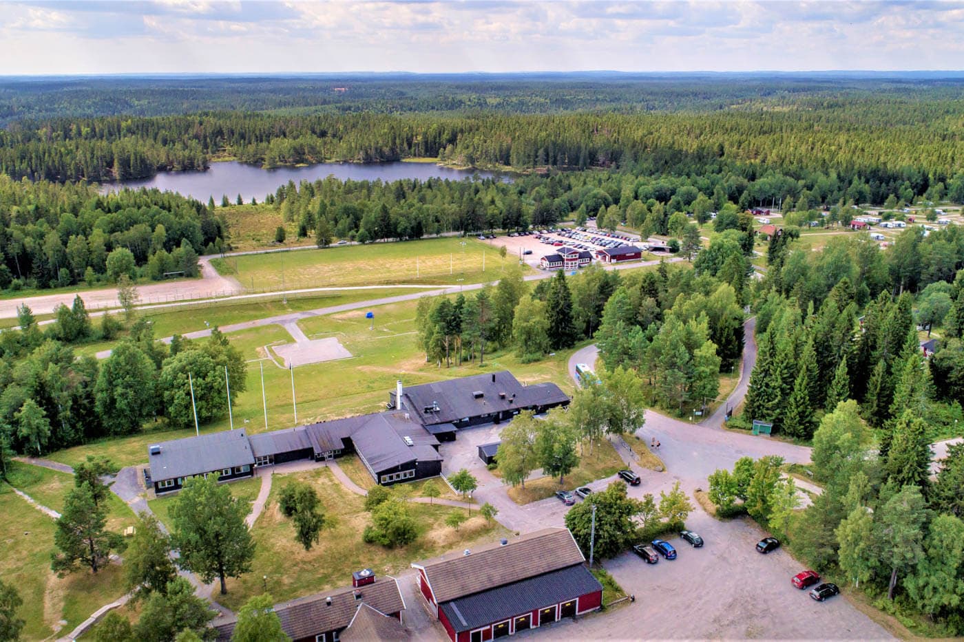 Camping i Sverige med turstier og vinteraktiviteter