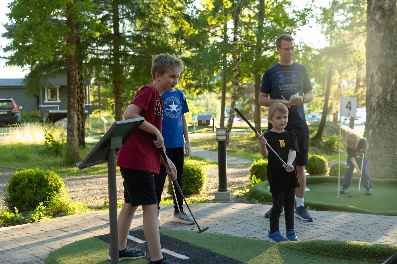 First Camp Kolmården – Norrköping – camping nära djurpark och Bråviken med stugor och naturnära upplevelser.