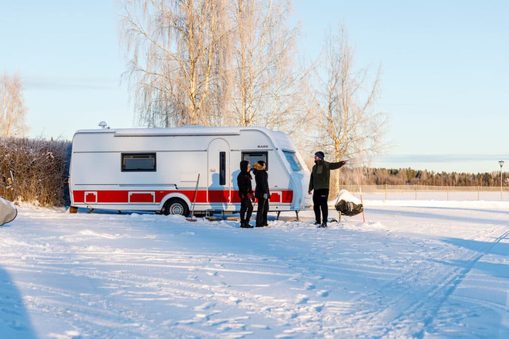 Vinter på First Camp Björknäs - Boden Camping