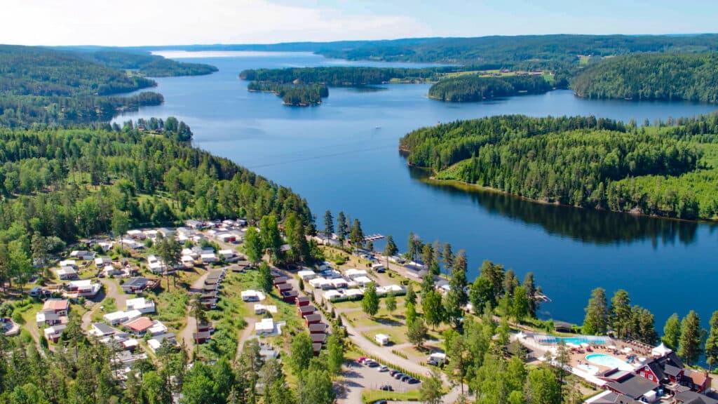 Naturnära camping i hjärtat av Värmland – First Camp Sommarvik Årjäng