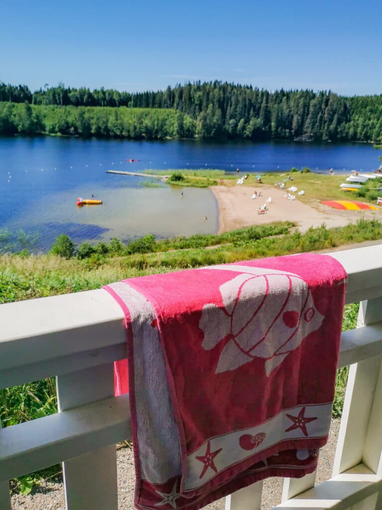 Altan för Sjöstuga, en stuga på Sommarvik.