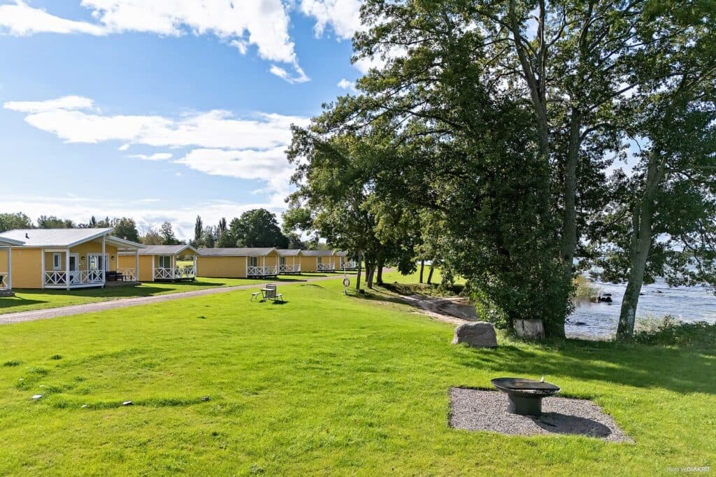 Sovrum för Granbystuga på First Camp Vadstena – Vättern