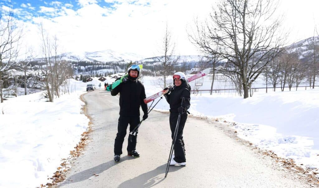 Skiløpere på First Camp Beitostølen – Valdres campingplass